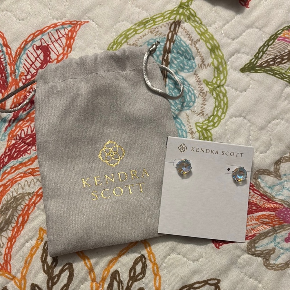 Kendra Scott Iridescent Stud Earrings